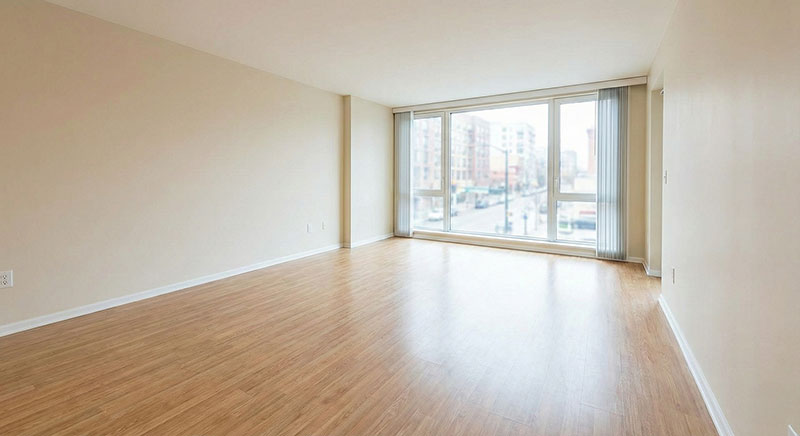 unfurnished living room